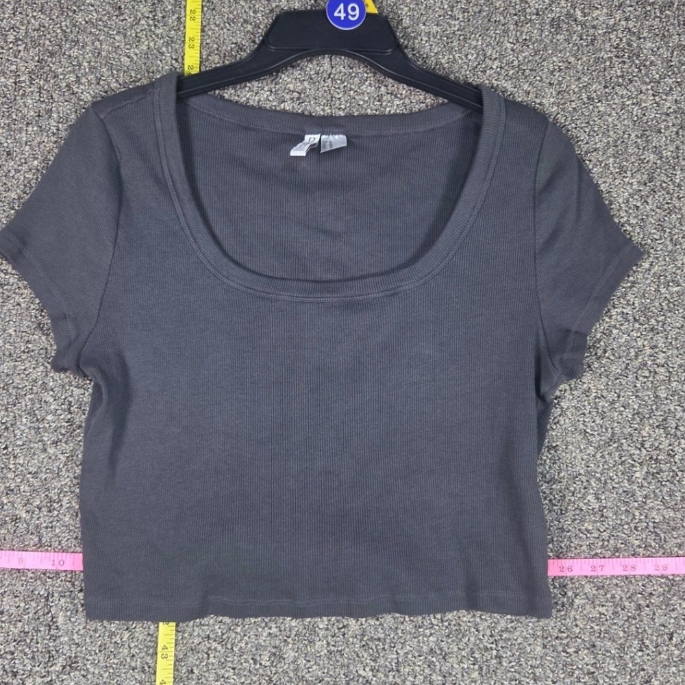 Divided H&M Crop Top Women XL Gray Ribbed Scoop Neck Short Sleeve Basic